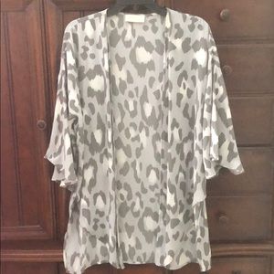 Leopard kimono